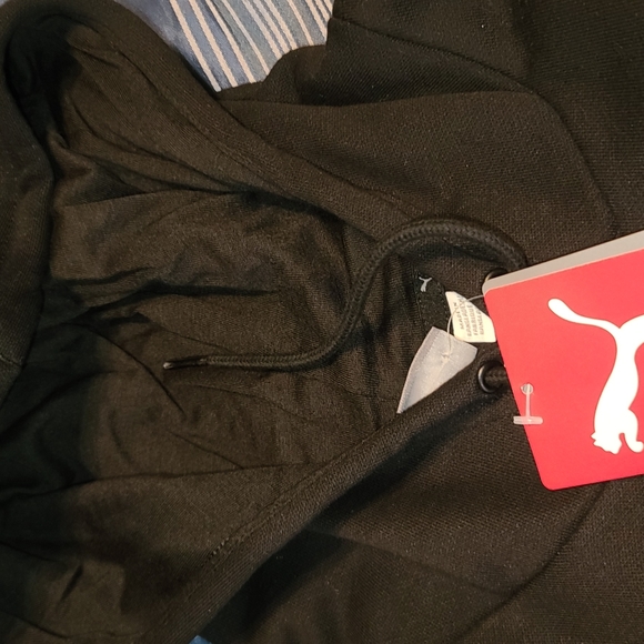 Puma Sweater - Picture 5 of 10